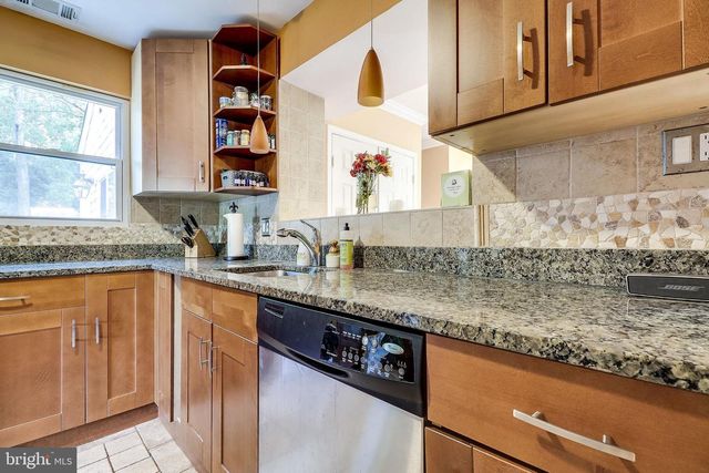 8113 CARLYLE PL, Alexandria, VA 22308