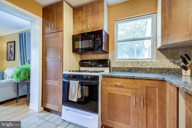 8113 CARLYLE PL, Alexandria, VA 22308