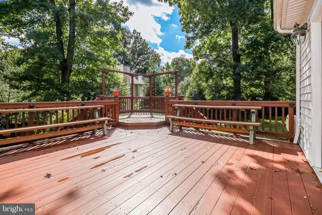 8113 CARLYLE PL, Alexandria, VA 22308