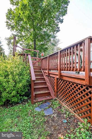 8113 CARLYLE PL, Alexandria, VA 22308
