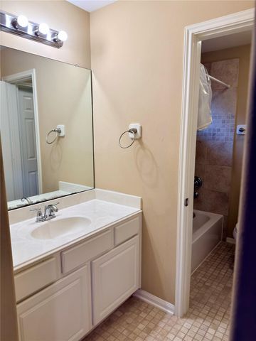 5715 Fairwind Lane, Missouri City, TX 77459