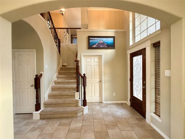 5715 Fairwind Lane, Missouri City, TX 77459