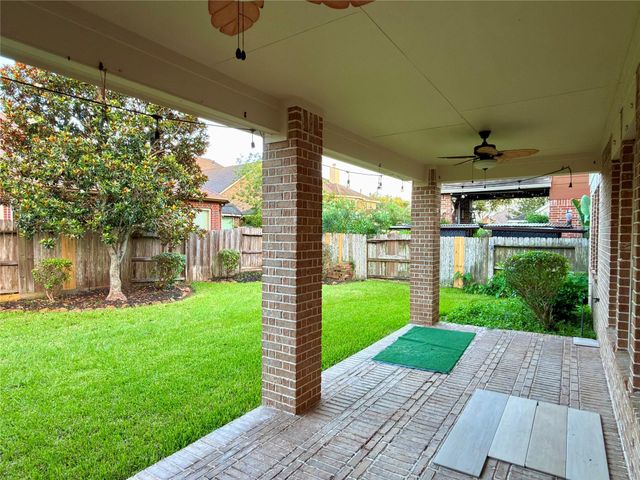 5715 Fairwind Lane, Missouri City, TX 77459