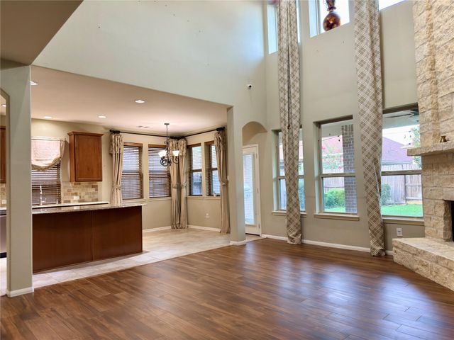 5715 Fairwind Lane, Missouri City, TX 77459
