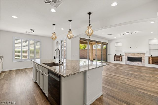 7152 Willow Moss Court, Las Vegas, NV 89148