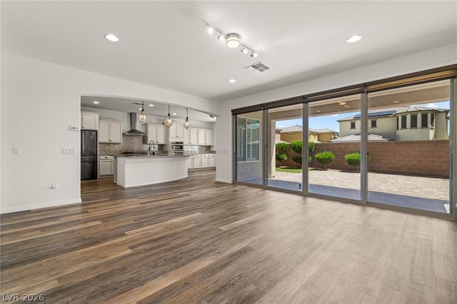 7152 Willow Moss Court, Las Vegas, NV 89148