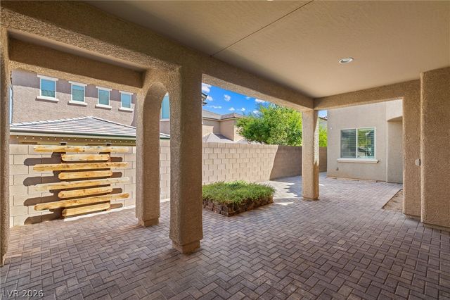 7152 Willow Moss Court, Las Vegas, NV 89148