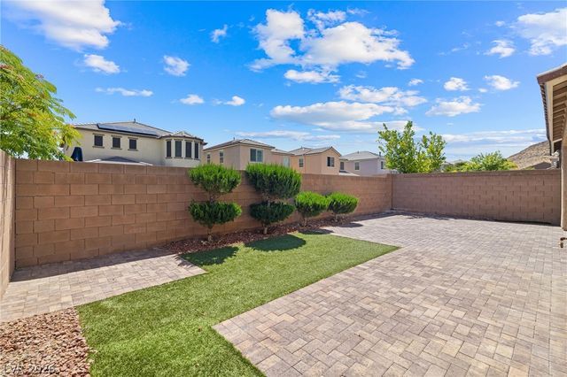 7152 Willow Moss Court, Las Vegas, NV 89148