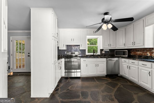 1085 Tanglewood Drive, Gainesville, GA 30501