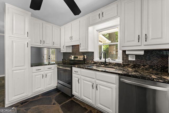 1085 Tanglewood Drive, Gainesville, GA 30501