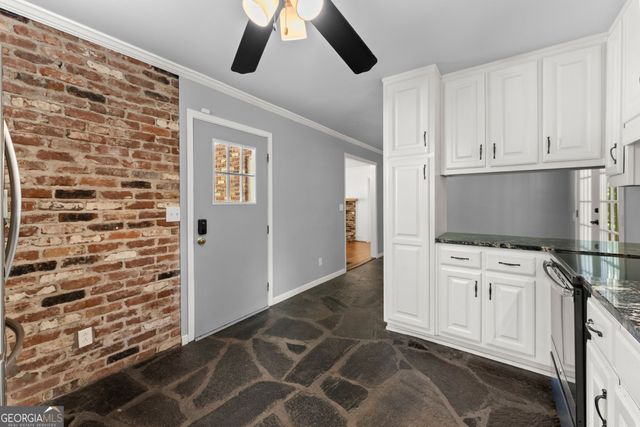 1085 Tanglewood Drive, Gainesville, GA 30501