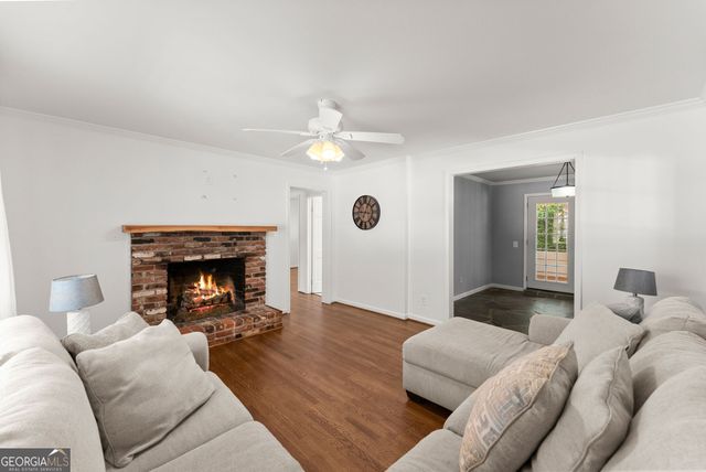 1085 Tanglewood Drive, Gainesville, GA 30501