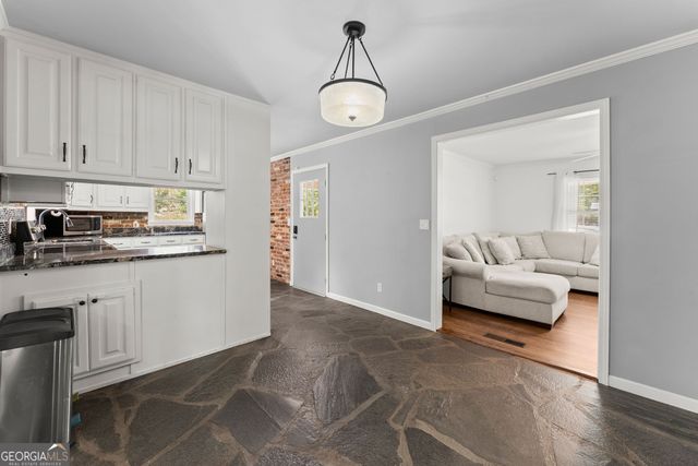 1085 Tanglewood Drive, Gainesville, GA 30501