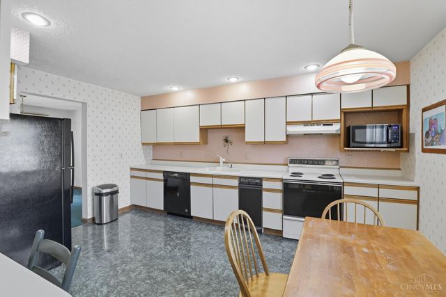 5271 Pros Drive, West Chester, OH 45069