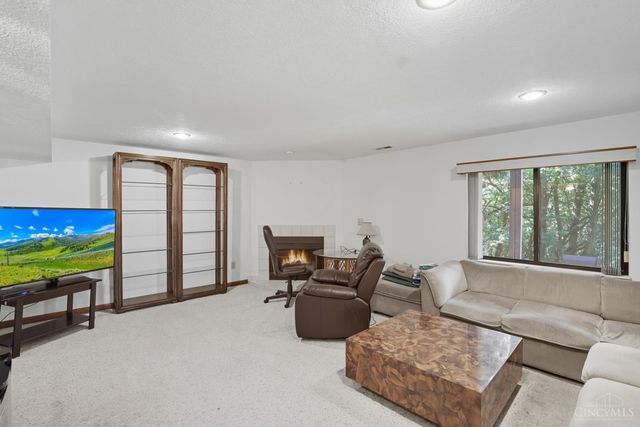 5271 Pros Drive, West Chester, OH 45069