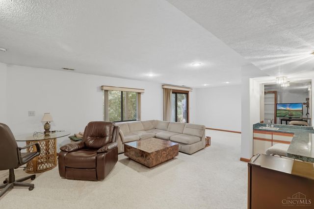 5271 Pros Drive, West Chester, OH 45069