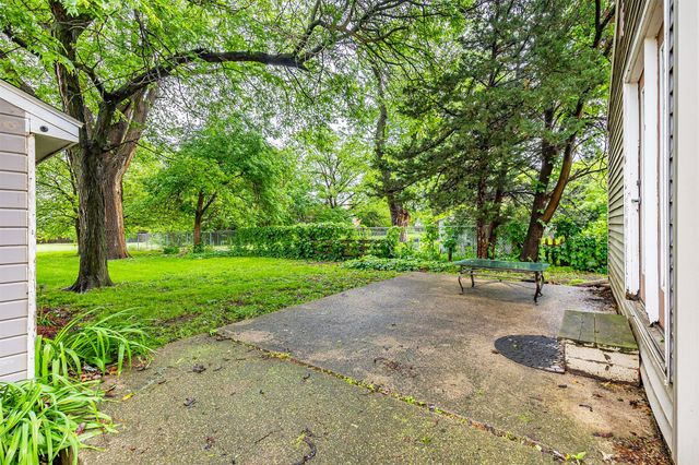 841 13th Street, West Des Moines, IA 50265