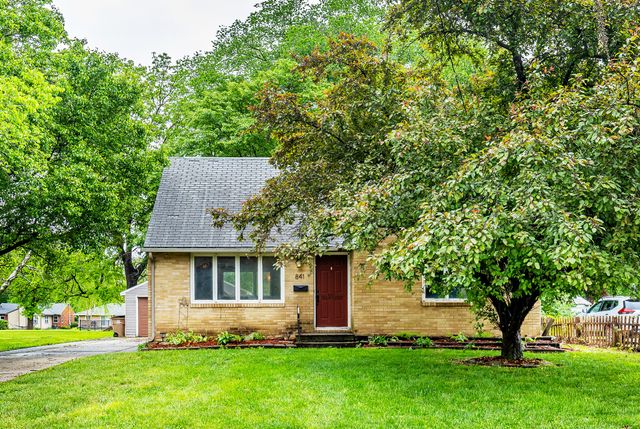 841 13th Street, West Des Moines, IA 50265