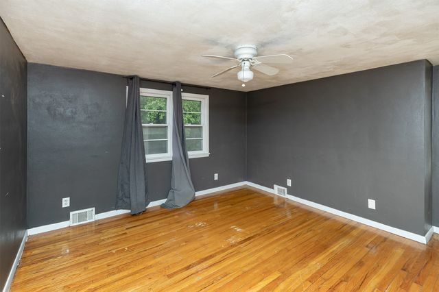 841 13th Street, West Des Moines, IA 50265