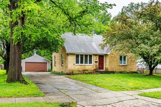 841 13th Street, West Des Moines, IA 50265