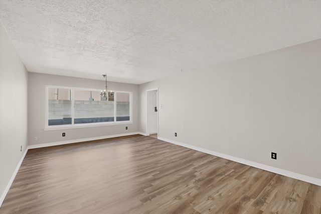 5312 Revi Don Drive NE, Albuquerque, NM 87111