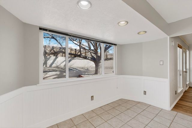 5312 Revi Don Drive NE, Albuquerque, NM 87111