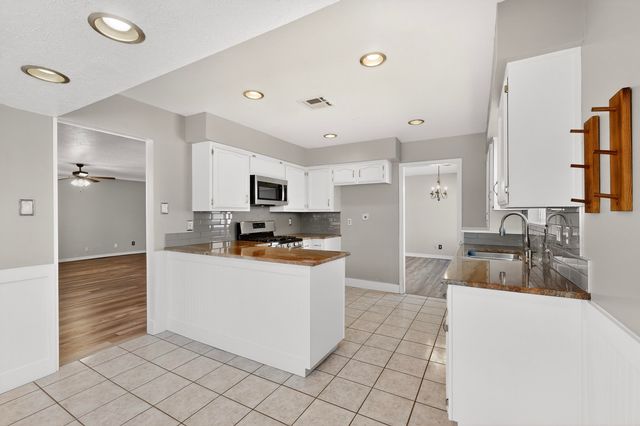 5312 Revi Don Drive NE, Albuquerque, NM 87111