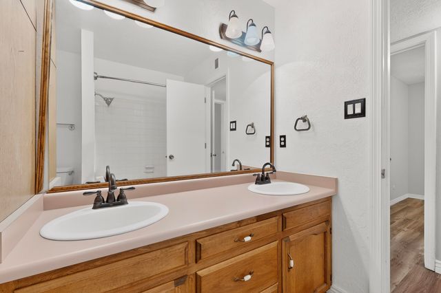 5312 Revi Don Drive NE, Albuquerque, NM 87111