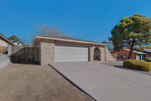 5312 Revi Don Drive NE, Albuquerque, NM 87111