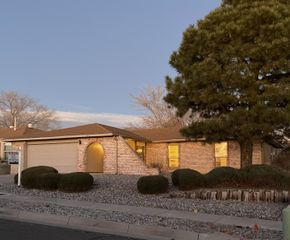5312 Revi Don Drive NE, Albuquerque, NM 87111