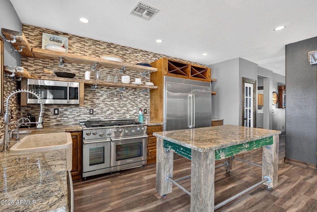 275 E DESERT HOLLY Drive, San Tan Valley, AZ 85143 — photo 5