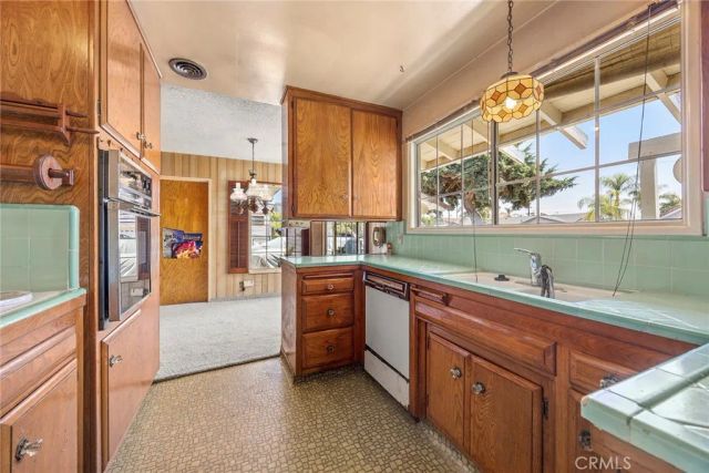 8425 Saturn, Buena Park, CA 90620