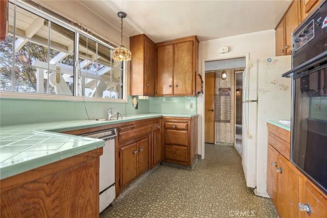8425 Saturn, Buena Park, CA 90620