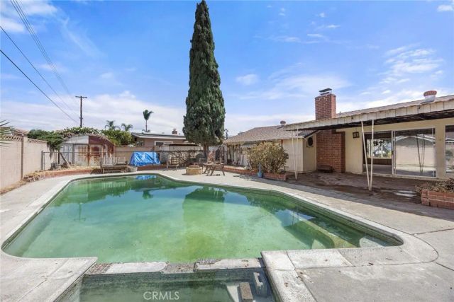 8425 Saturn, Buena Park, CA 90620