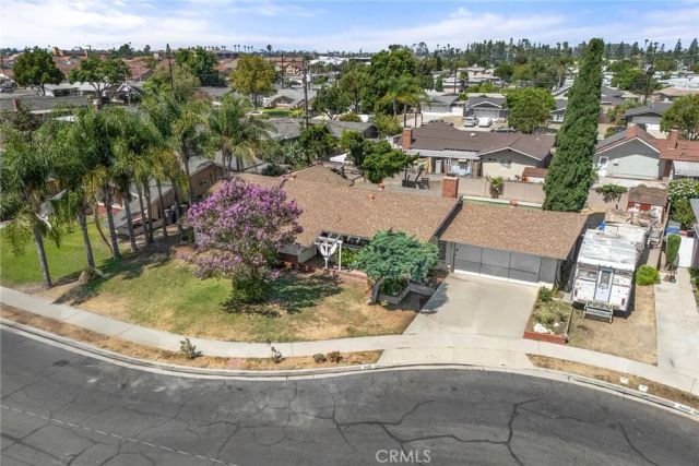 8425 Saturn, Buena Park, CA 90620