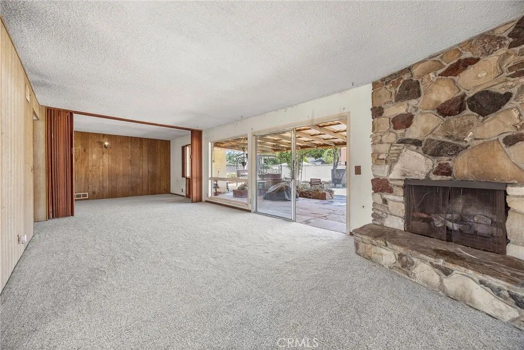 8425 Saturn, Buena Park, CA 90620