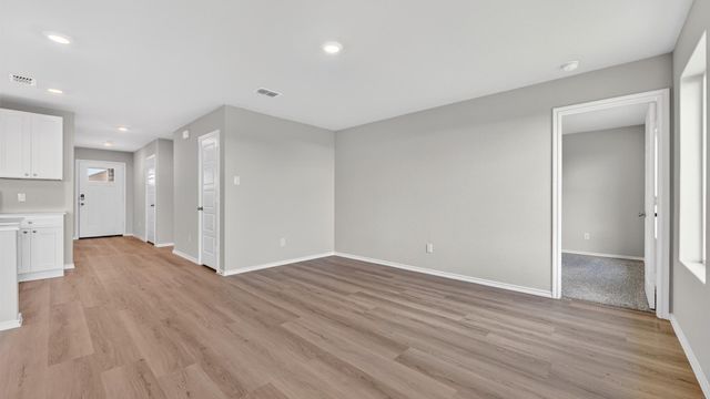 172 HIBISCUS Drive, Boyd, TX 76023