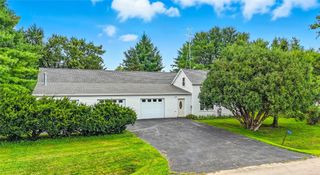 2522 Putnam Street NE, Iowa City, IA 52240