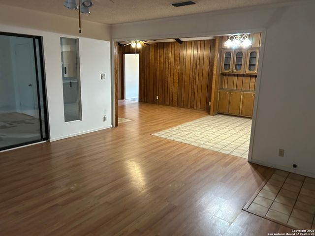 241 Ralston, Converse, TX 78109