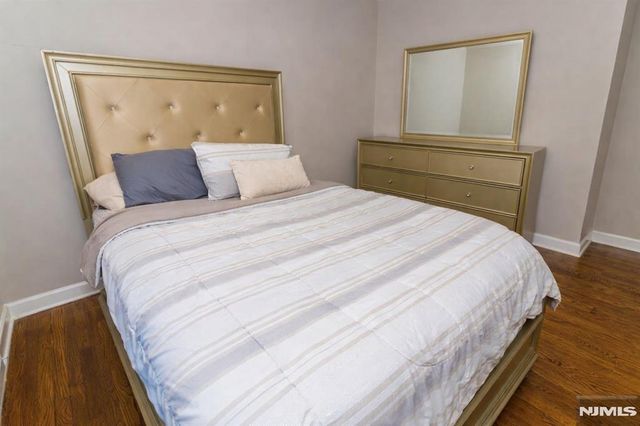 16 Arthur Road, Stanhope, NJ 07874