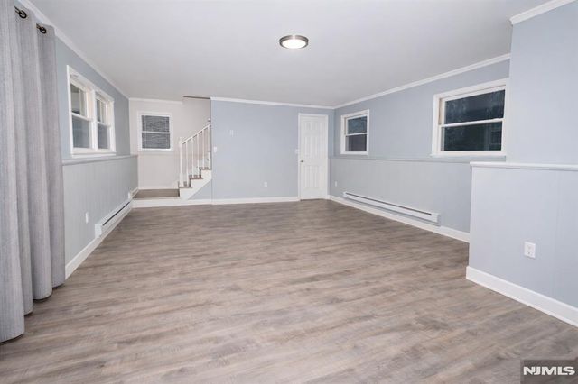 16 Arthur Road, Stanhope, NJ 07874