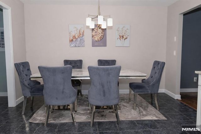 16 Arthur Road, Stanhope, NJ 07874