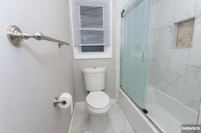 16 Arthur Road, Stanhope, NJ 07874