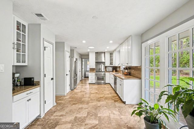 113 Mercer Road, Savannah, GA 31411