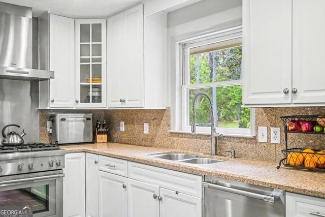 113 Mercer Road, Savannah, GA 31411