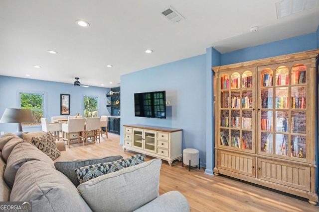 113 Mercer Road, Savannah, GA 31411