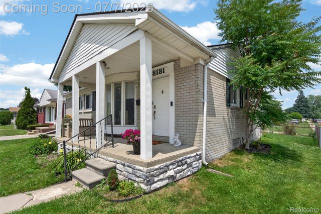 18181 Buckhannon Street, Roseville, MI 48066