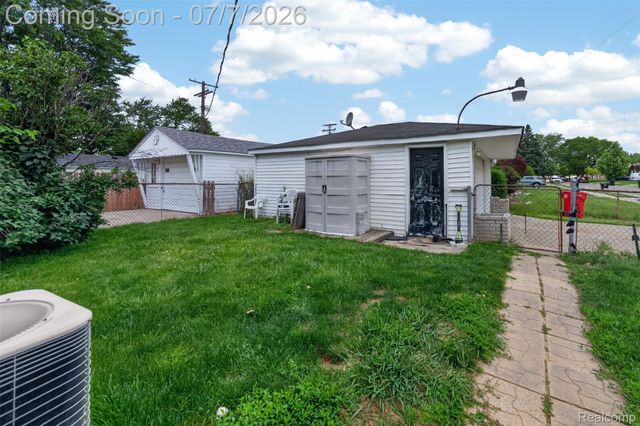 18181 Buckhannon Street, Roseville, MI 48066