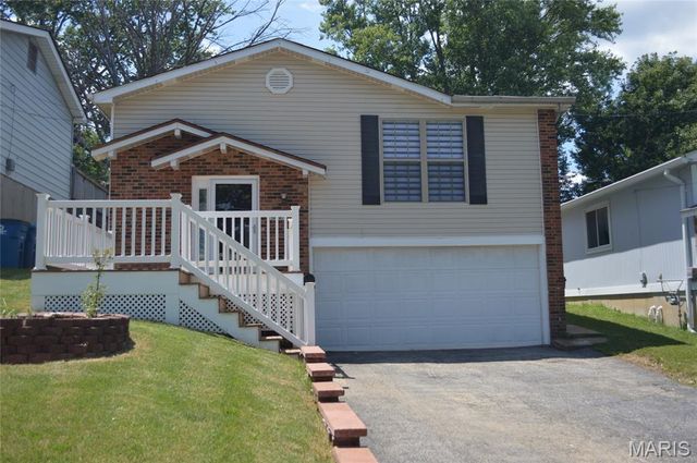9959 Meadow Avenue, St Louis, MO 63125