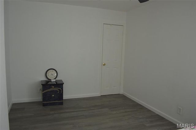 9959 Meadow Avenue, St Louis, MO 63125